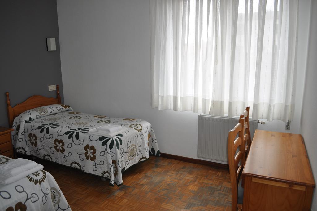 Hostal La Tablada Navaleno Phòng bức ảnh