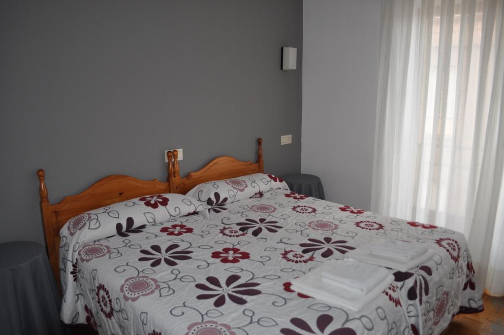 Hostal La Tablada Navaleno Phòng bức ảnh
