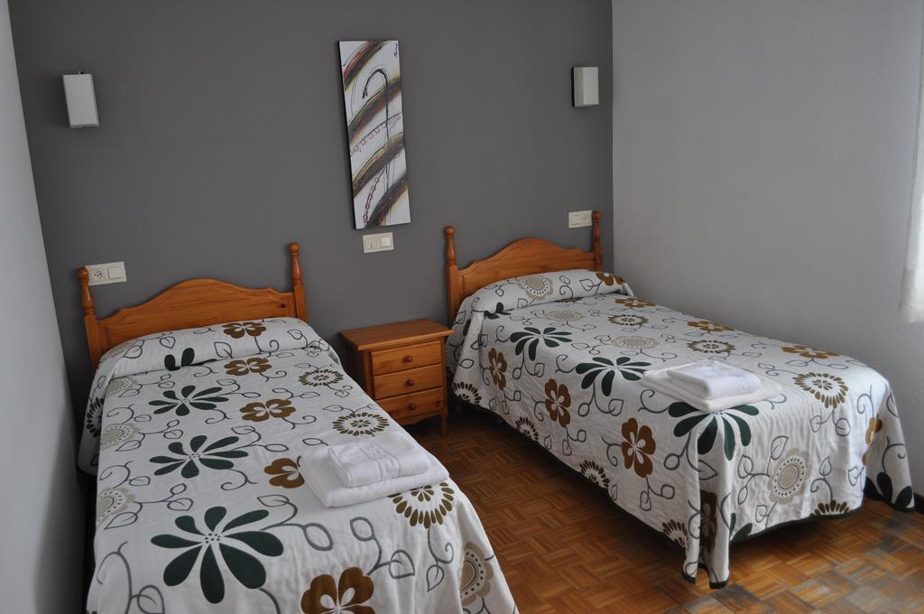 Hostal La Tablada Navaleno Phòng bức ảnh